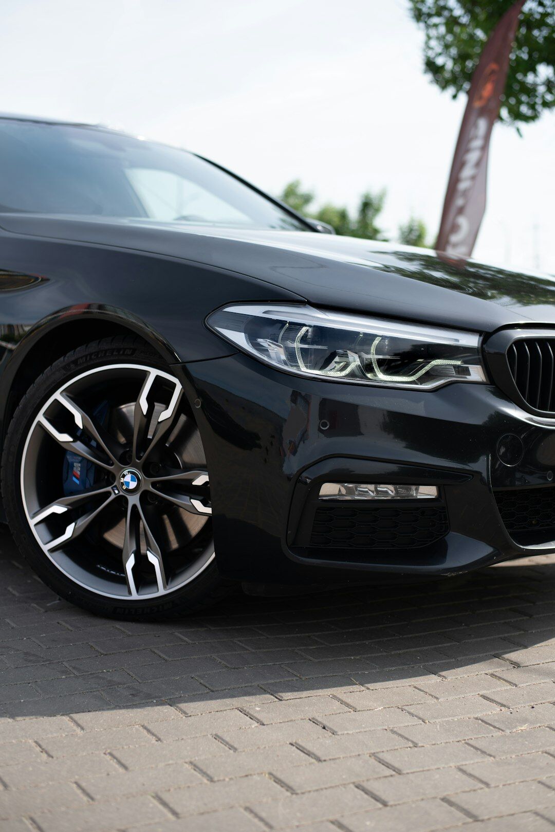 luxury car details